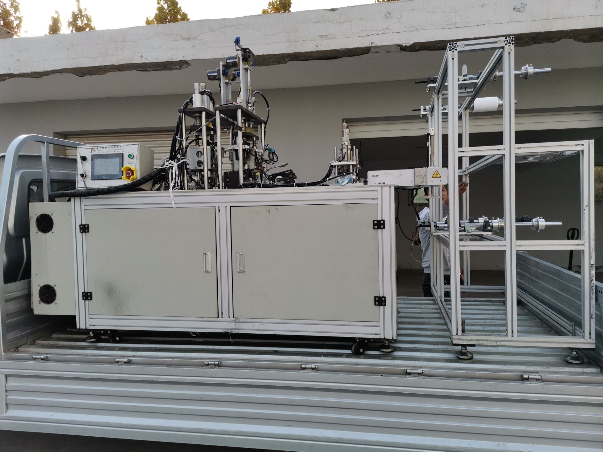 машина для изготовления масок для взрослых 1 + 2 (1)